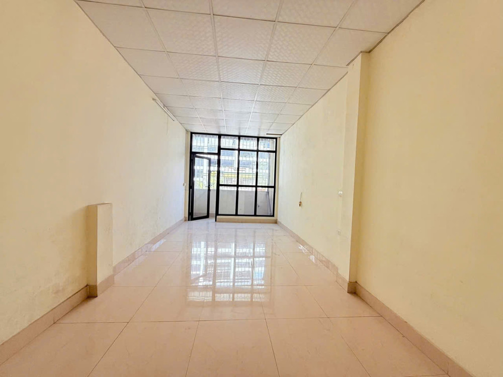 PHÂN LÔ- Ô TÔ VÒNG QUANH, CÁCH MẶT PHỐ HÀ KẾ TẤN CHỈ 15M- Ở SƯỚNG- Ô CHỜ THANG MÁY- 35 m, 5T