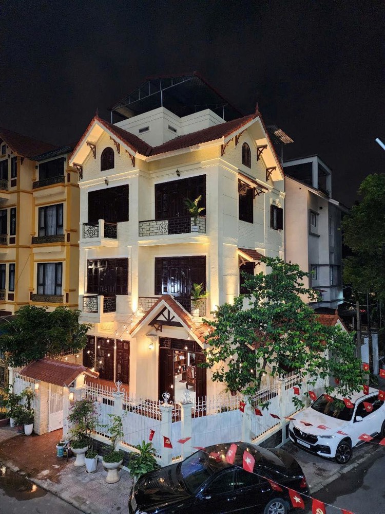 Biệt Thự Cầu Giấy, ô tô tránh, 133m, 4 tầng, mt 7,2m, 41 Tỷ