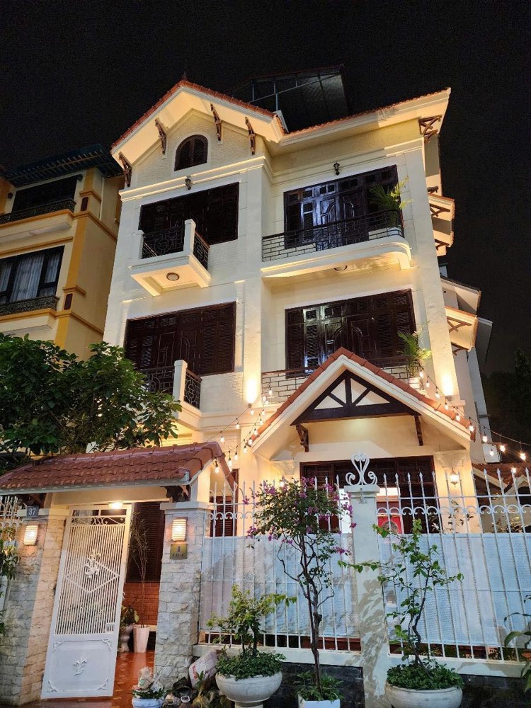 Biệt Thự Cầu Giấy, ô tô tránh, 133m, 4 tầng, mt 7,2m, 41 Tỷ