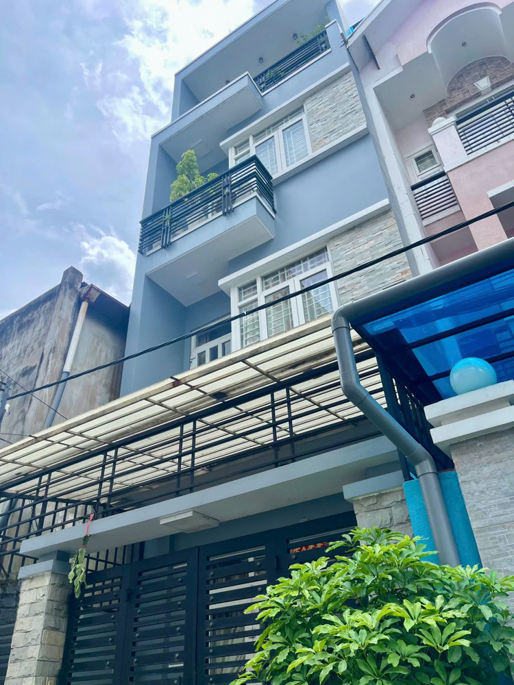 Bán nhà 2 tầng, 4.2*20m vuông, hẻm ô tô, ở đường Quang Trung, P.8, GV, giá chỉ 6.2 tỷ, ở ngay