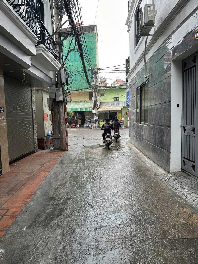 Chủ hạ giá nhà cần bay luôn ô tô tải vào tận cửa- xuân la, tây hồ