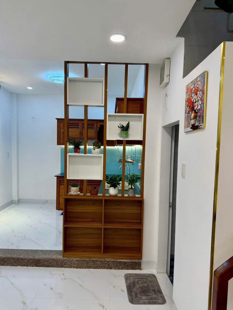 Nhà 4.7x9m hẻm 154 Âu Dương Lân P.Chánh Hưng (P3Q8)