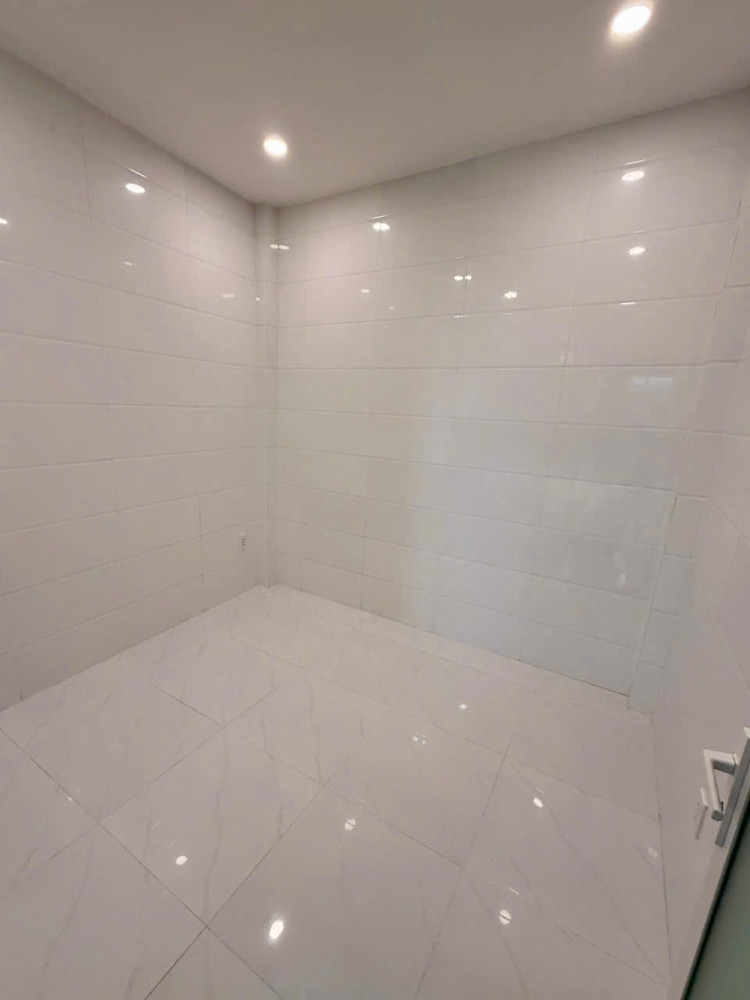 Nhà 4.7x9m hẻm 154 Âu Dương Lân P.Chánh Hưng (P3Q8)