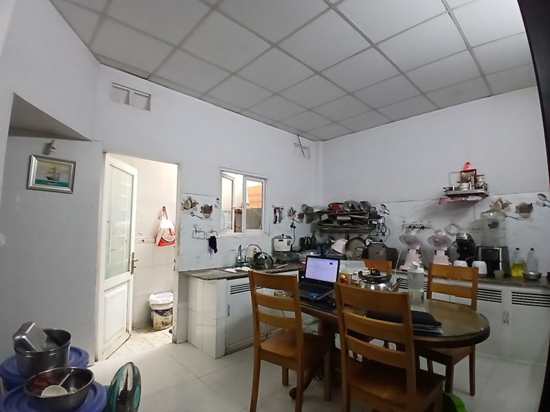 Bán nhà đường 359, Phước Long B, Q.9, TP HCM. DT 98m2, 2 tầng, 3PN. Sổ hồng riêng, giá 7,05 tỷ