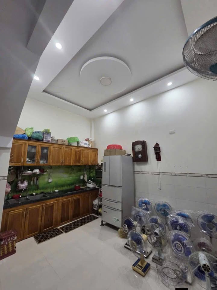 SIÊU PHẨM NHÀ 2 MẶT TIỀN TRUNG TÂM CHỢ DINH – LÊ VĂN THỦ, QUY NHƠN