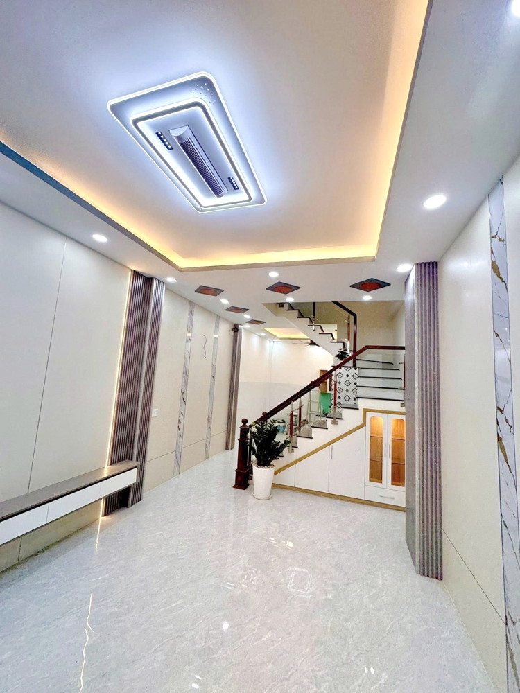 Nhà mới 100% 4.35*13.5m HXH Phạm Thế Hiển P3Q8