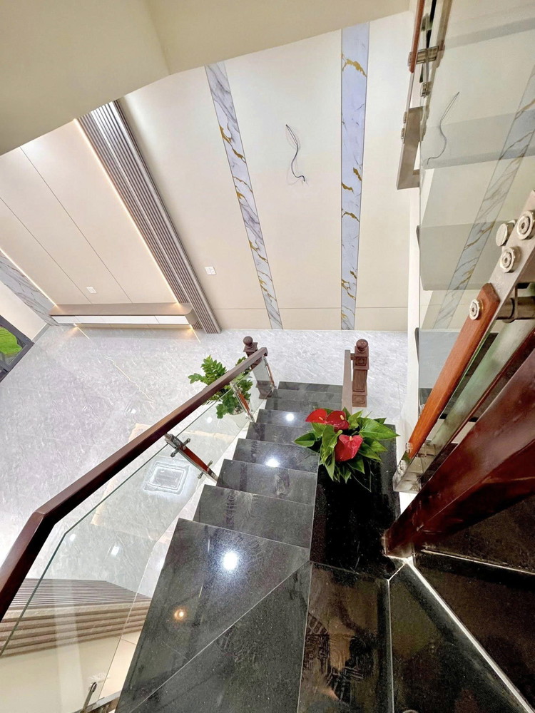 Nhà mới 100% 4.35*13.5m HXH Phạm Thế Hiển P3Q8