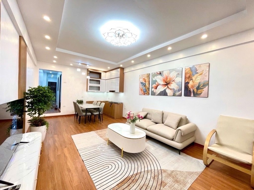 bán nhà tập thể tầng 2 cầu giấy DT 120m giá 5,350 tỷ 2 mặt ngõ,full nội thất