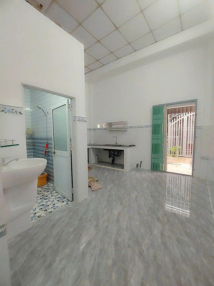 83. nhà 5 triệu 2 phòng ngủ sâu lưng bệnh viện Đa Khoa Trung Ương