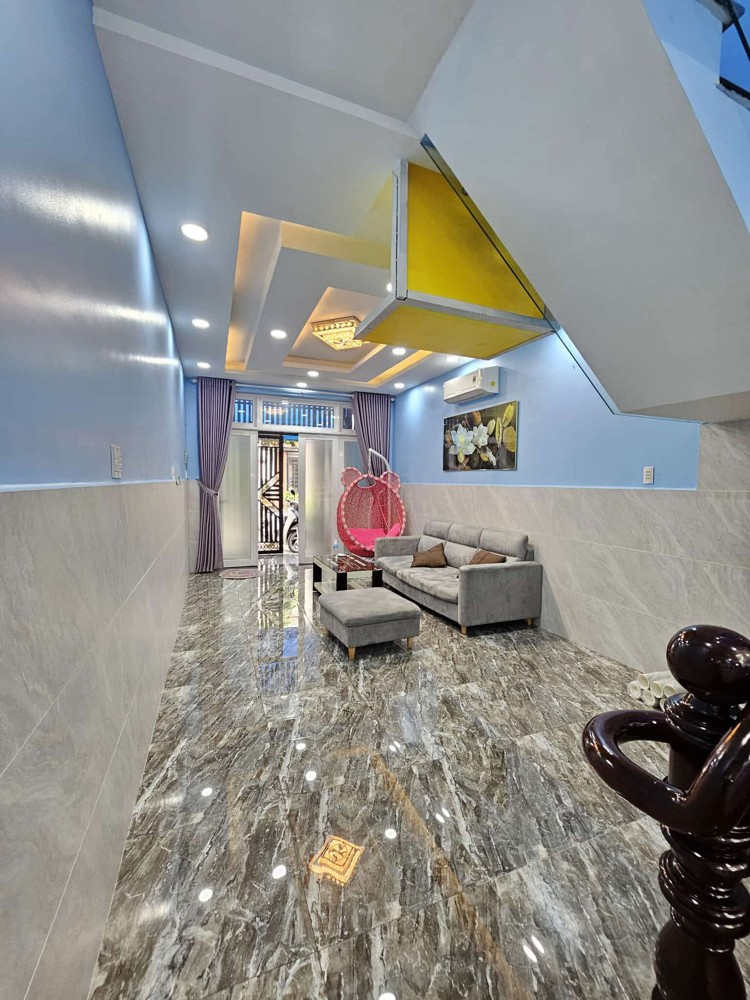 NHÀ 2 TẦNG 47M2, SÁT BÊN NGÃ TƯ NGUYỄN ẢNH THỦ VÀ TÔ KÝ. CHỦ XÂY TÂM HUYẾT, TRUNG MỸ TÂY, QUẬN 12