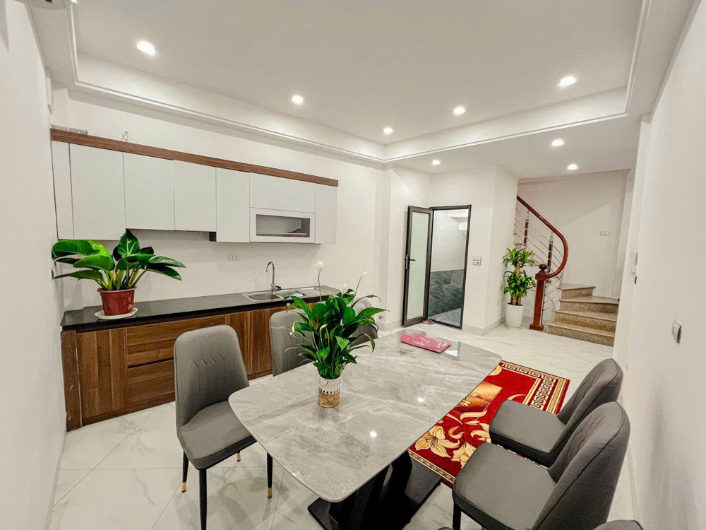 BÁN SIÊU PHẨM SIÊU ĐẸP ĐỐNG ĐA - 6 TẦNG PHUN - 8 PHÒNG - Ở CHO THUÊ QUÁ ĐỈNH - CÁCH Ô TÔ 20M  