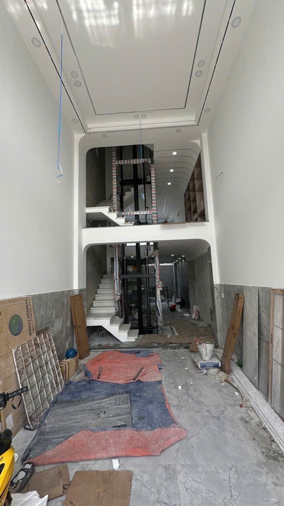 NHÀ MỚI NGUYÊN TEM – MẶT TIỀN VIP – THANG MÁY – FULL NỘI THẤT – 6 TẦNG – CHỈ NHỈNH 12 TỶ