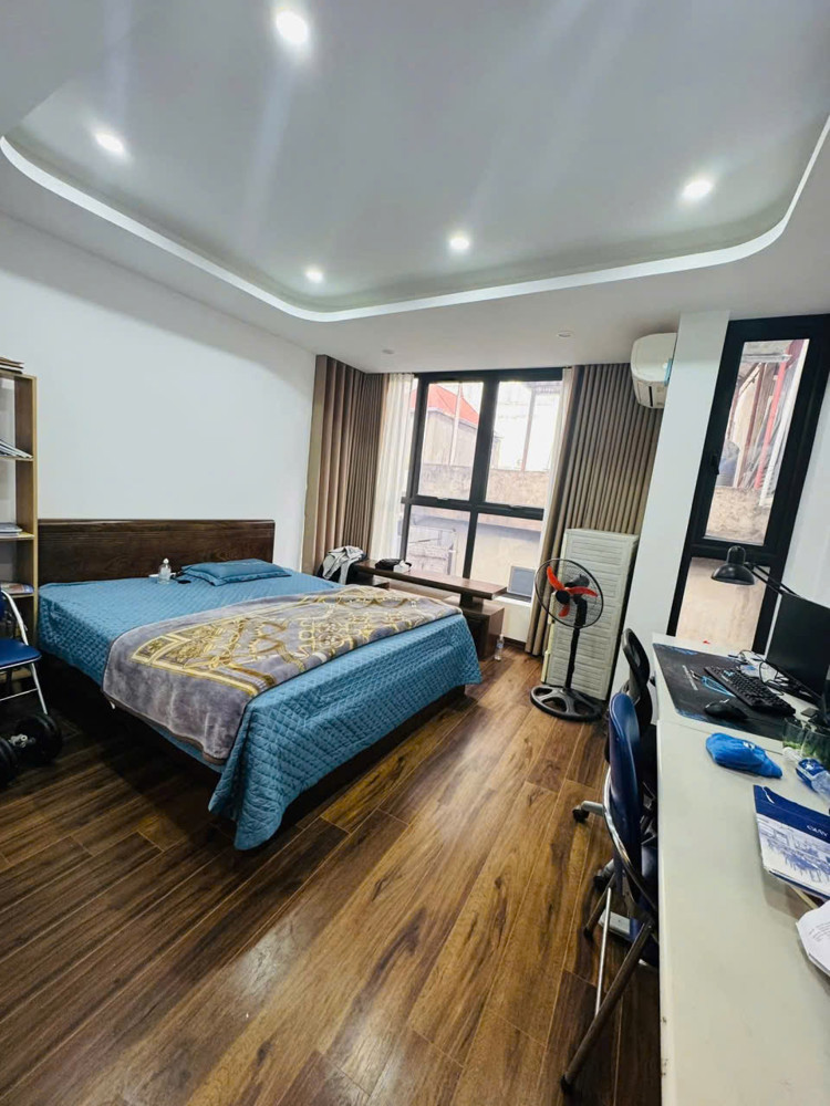 1 NHÀ RA PHỐ BẠCH MAI - GẦN CÔNG VIÊN TUỔI TRẺ - Bạch Mai 40m. 6 tầng, mặt tiền 3.6m nhỉnh  9 tỷ