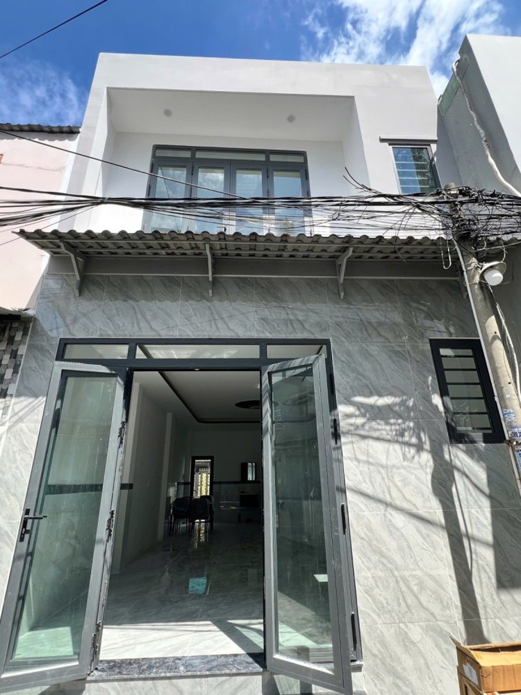 Bán nhà đường số 6,  Tăng Nhơn Phú B, Q9, TP HCM. DT 55m2, 2 tầng, 2PN, SH. Giá 5.59  tỷ. LH: