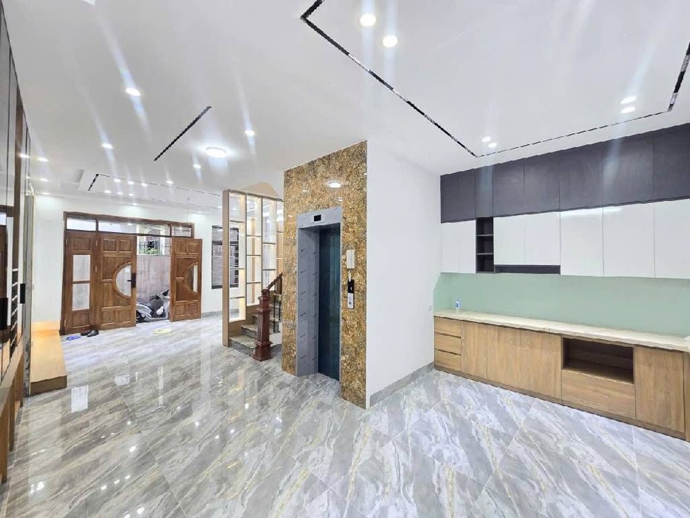 🏠 Bán Nhà Trần Khát Chân – 60m² – 5 Tầng – Thang Máy