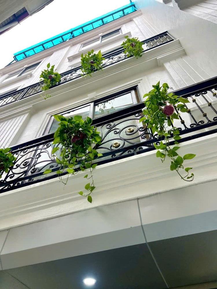 Nhà Phân Lô Đáng Mua – Ô Tô Tránh Trước Nhà – Khu Trung Văn SĐT 0972078667