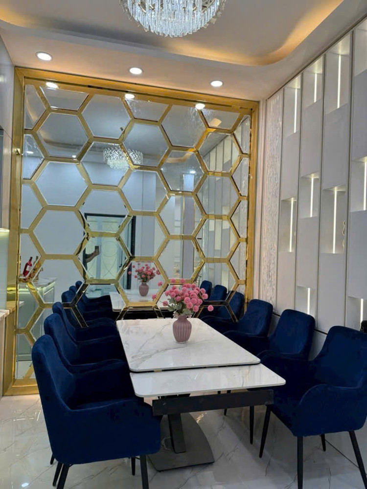 BÁN NHÀ BIỆT THỰ – PHẠM HỮU LẦU - Q.7 - CÁCH  ĐƯỜNG CHÍNH 10M - LÔ NHÌ  –  GẦN PHÚ MỸ HƯNG - GiÁ