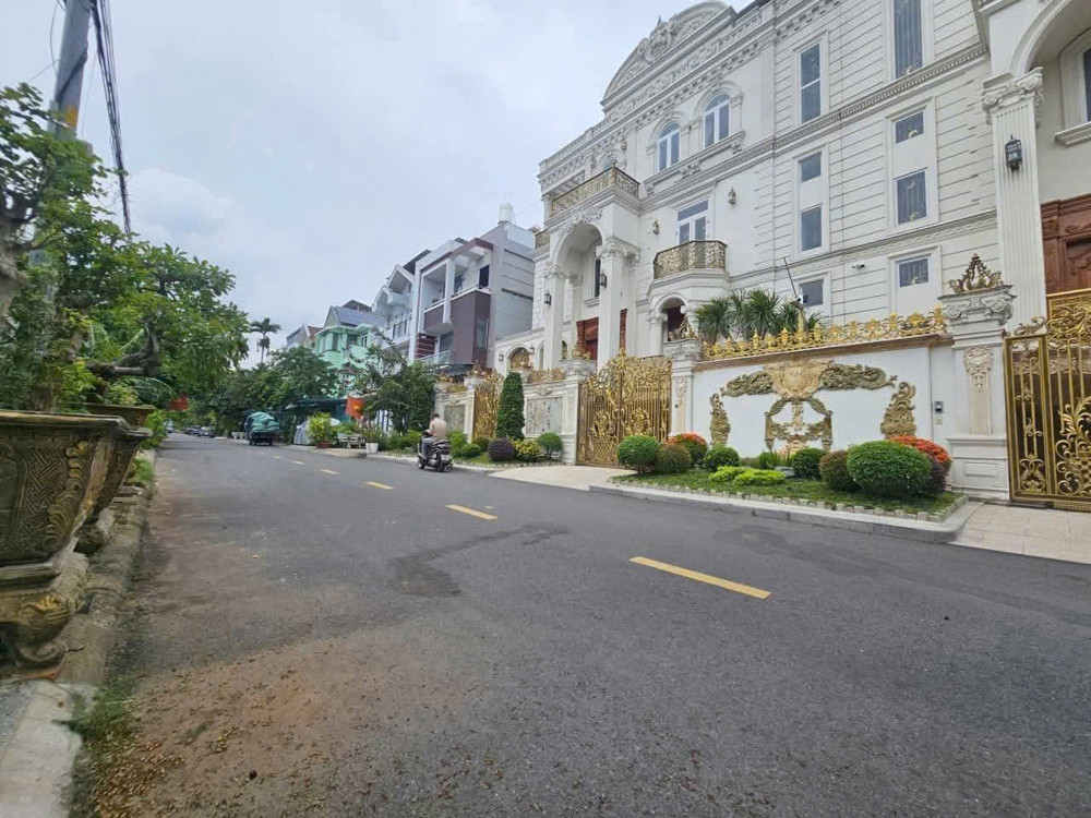 Bán 8 căn Biệt thự (10m-20m) Thuộc Khu Phú Nhuận, đường Lê Thị Riêng, Thới An, Q12