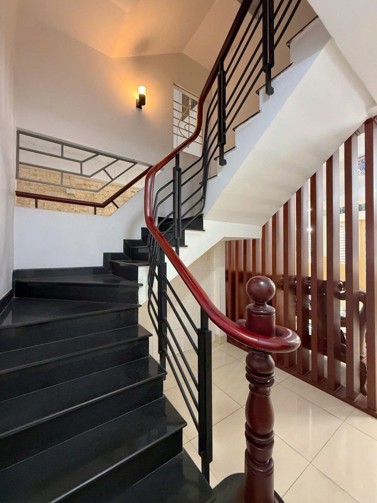 HẺM NHỰA XE HƠI THÔNG - KHU VIP BÀU CÁT - ĐỒNG ĐEN - 4 TẦNG BTCT - 78m2 (4.5m x 17.5m)