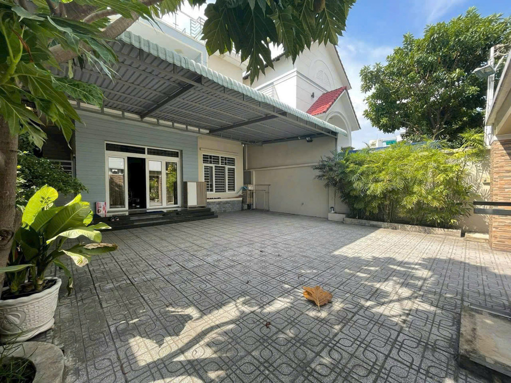 Bán Biệt Thự 1 trệt 1 lầu 1 tum. 
Liền kề KDC Phúc Hiếu . Hiệp Hoà. Tp Biên Hoà-0909808615