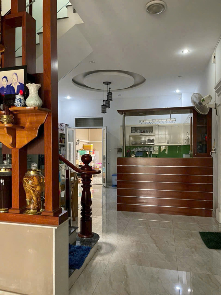 Bán Biệt Thự 1 trệt 1 lầu 1 tum. 
Liền kề KDC Phúc Hiếu . Hiệp Hoà. Tp Biên Hoà-0909808615