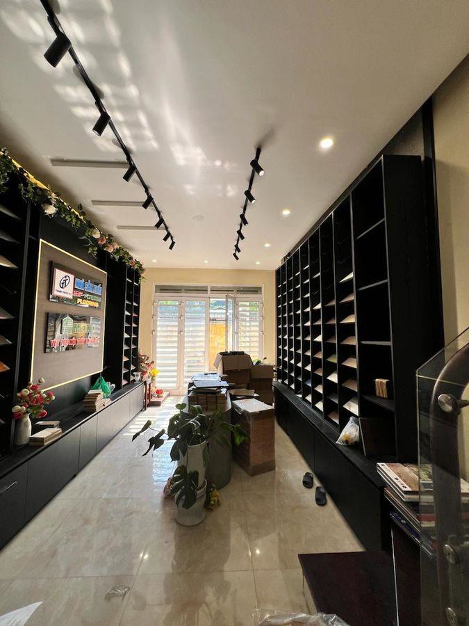 🌆 MẶT PHỐ ĐƯỜNG LÁNG – Ô TÔ TRÁNH/DỪNG ĐỖ
KINH DOANH ĐA NGÀNH – SỔ ĐỎ HOA HẬU – VIEW THOÁNG VĨNH