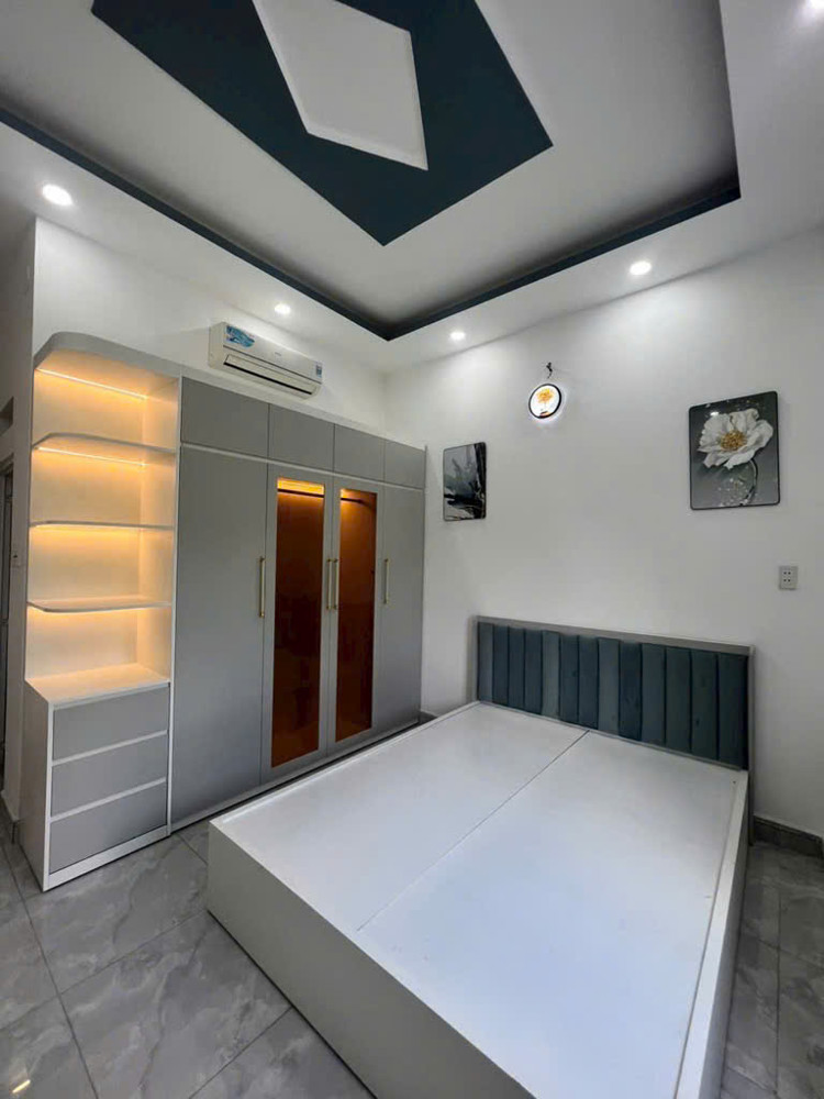 ⭐️ BÁN NHÀ PHỐ MỚI 3 TẦNG - ĐƯỜNG XE HƠI 7 M  - THÔNG THOÁNG HAI CHIỀU - TT NHÀ BÈ - LIỀN KỀ Q7 