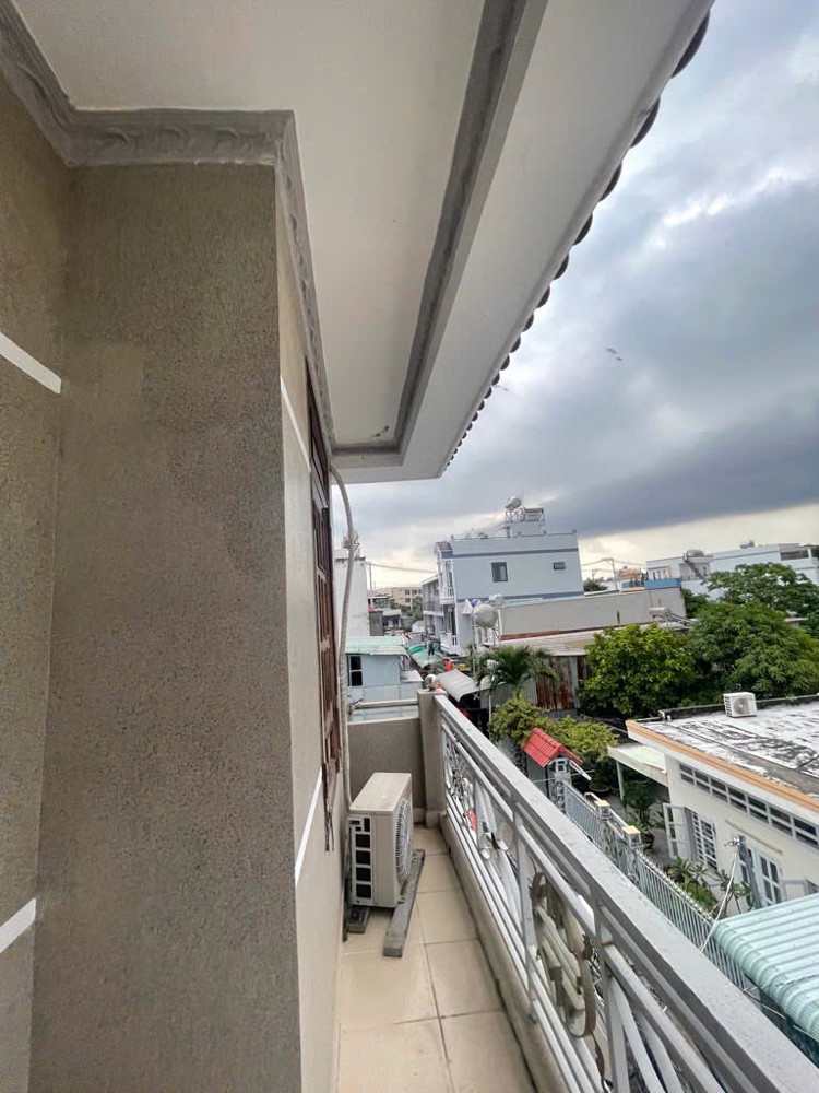 BÁN NHÀ ĐẸP 4 TẦNG -ĐƯỜNG HUỲNH TẤN PHÁT -HẺM XE HƠI  4.XTỷ