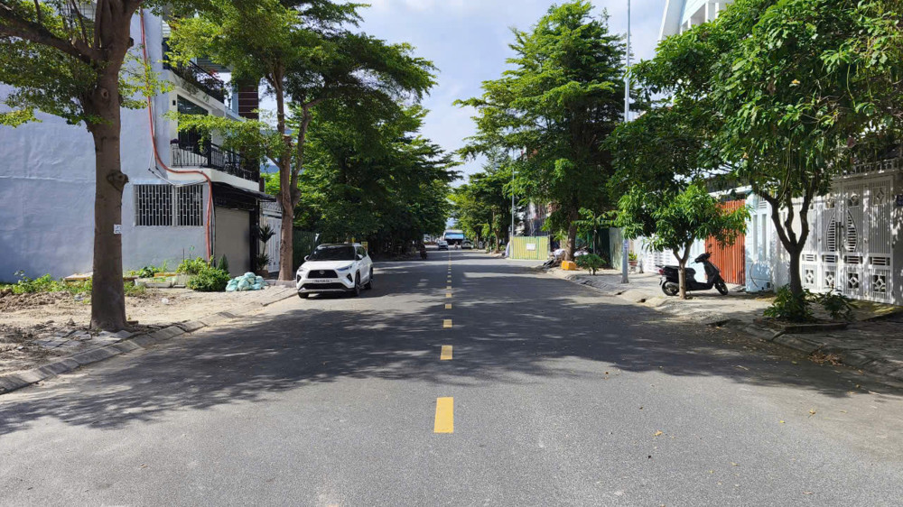 BÁN ĐẤT 2 MẶT TIỀN ĐƯỜNG KĐT MỚI PHƯỚC LONG - NAM NHA TRANG
- Diện tích 163m2 full ODT
- Ngang ôm