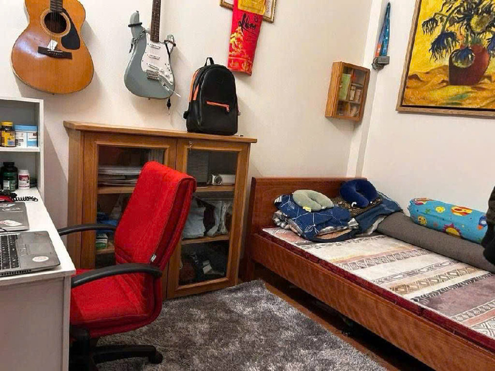 Bán Nhà Lạc Long Quân 40m, 4 tầng, oto đỗ cửa! Khu phân lô quân đội, dân xây chắc chắn!