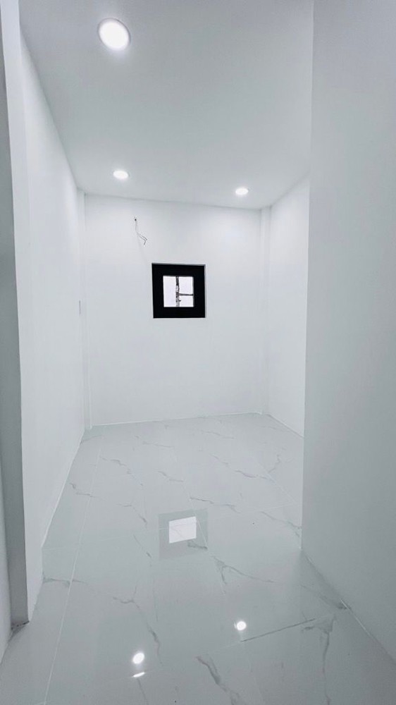 NHÀ MỚI NGAY TRUNG TÂM Q7 Q8 Q4 Q1, Hẻm 997 Trần Xuân Soạn 2,15 Tỷ, 2 Tầng