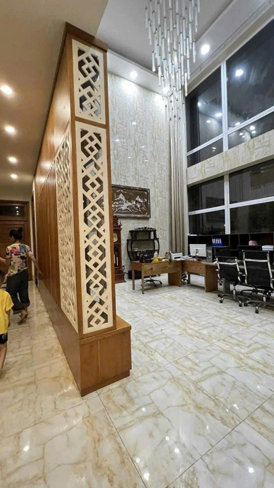 BIỆT THỰ SÂN VƯỜN 1000M² – MẶT TIỀN TRUNG CHÁNH, HÓC MÔN GIÁ CỰC SỐC