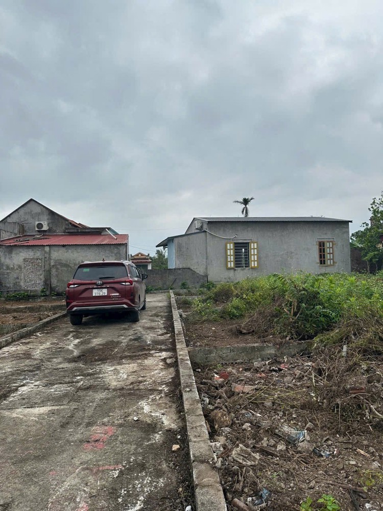 Lô đẹp giá chỉ 5xx triệu – hiếm có tại trung tâm Hợp Đức!  ZALO 0567 222 555