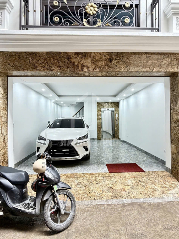 Cc Cần Bán Căn 7 Tầng Nằm Ngay Trung Tâm Hà Nội .7 Tầng Thang Máy. Lô Góc. Ngõ Thông. Ô Tô Tránh