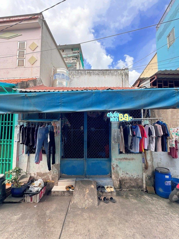 NHÀ CŨ TIỆN XÂY MỚI 37M2 (4x9.5), HXH KẾ BÊN TÊN LỬA. CHIẾN LƯỢC, BTĐ, BÌNH TÂN