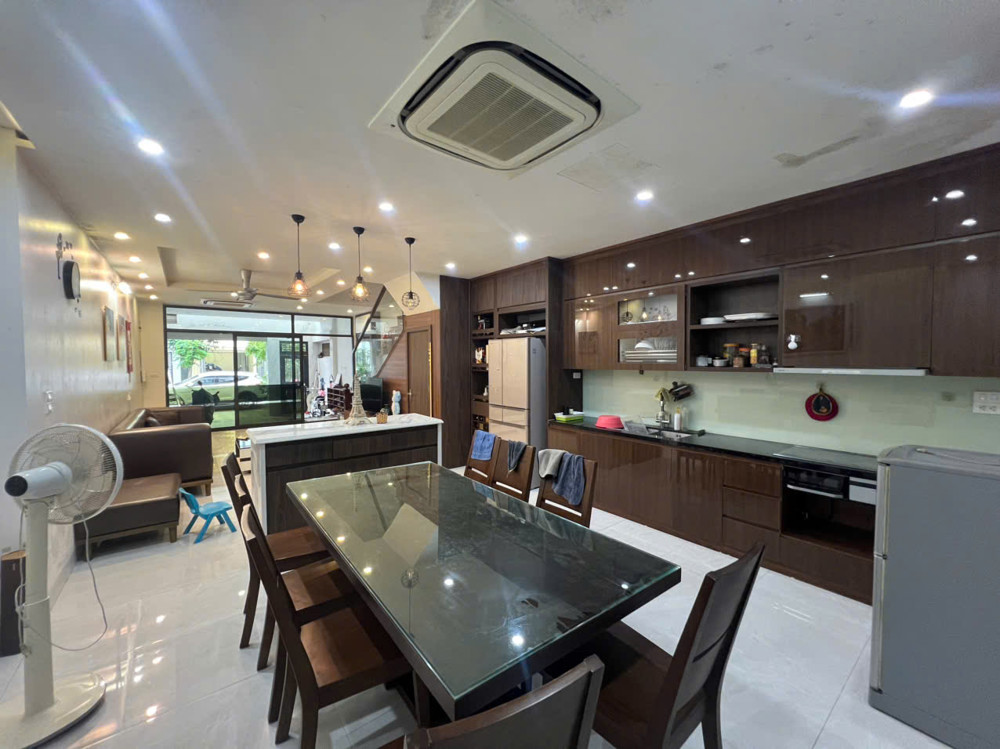 MẶT PHỐ PHÚ DIỄN – LÔ GÓC 2 THOÁNG – VỈA HÈ – KINH DOANH ĐỈNH