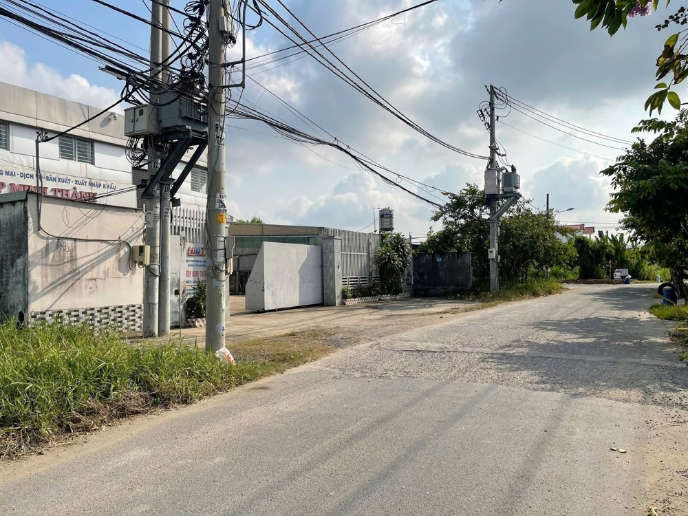 Bán nhà mặt tiền 23x99m giá 58 tỷ Đường Nhị Bình 15