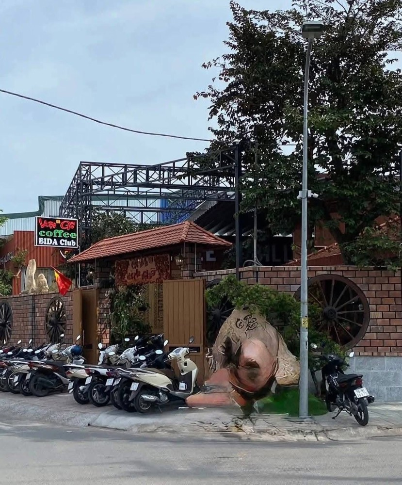 Bán nhà 2 mặt tiền 16x23m giá 16,5 tỷ Đường Xuân Thới Thượng 24