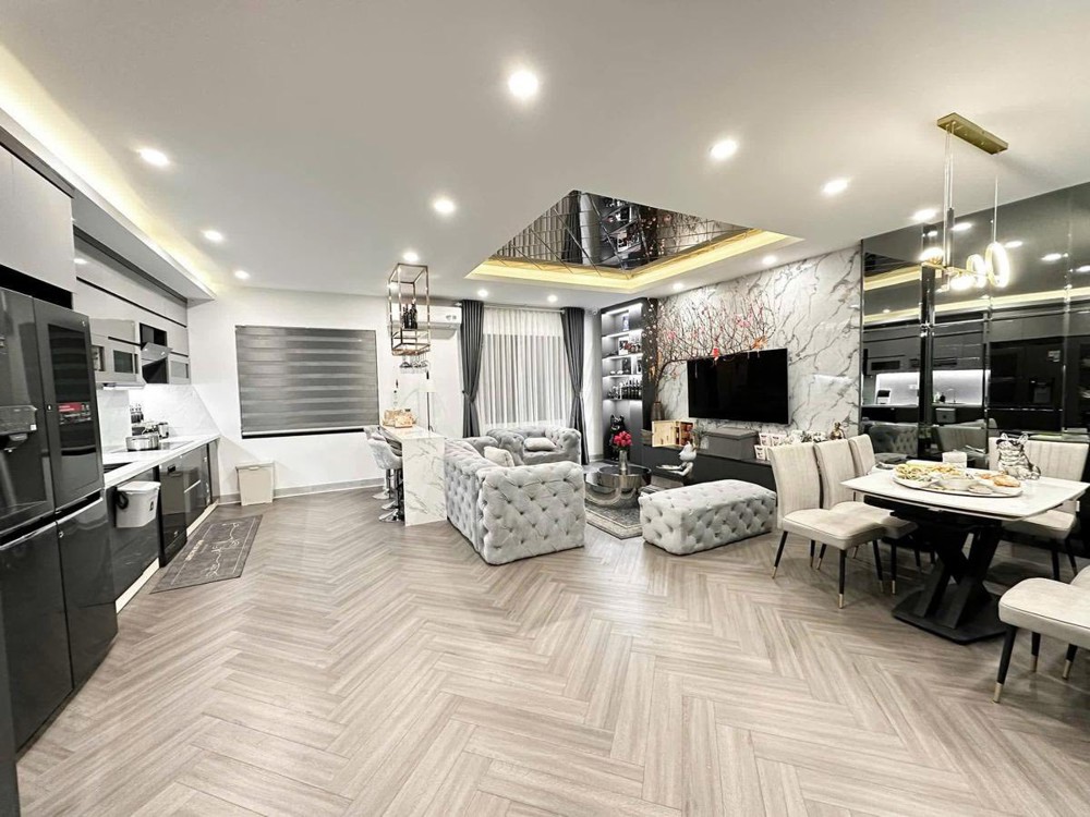 Thái Hà xe con tránh, 107m, 5 tầng. 29 tỷ, Gần ngay mặt phố