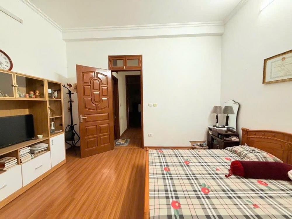 Bán Nhà Xuân La, 54m, 4 tầng, mặt. tiền lý tưởng!