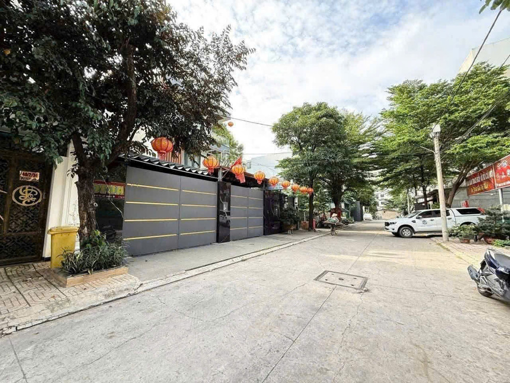 SIÊU PHẨM NHÀ 1 LỬNG 4 LẦU (5x28) – CÓ THANG MÁY – GIÁ CHỈ 11 TỶ!