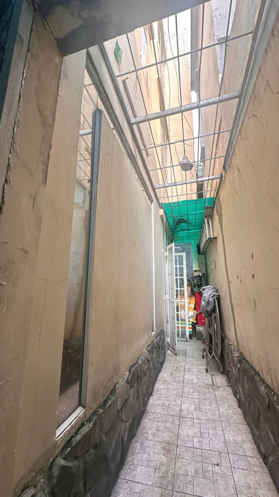 Nhà diện tích khủng 5x18m 2 lầu đường nội bộ 6m Đào Cam Mộc P4Q8