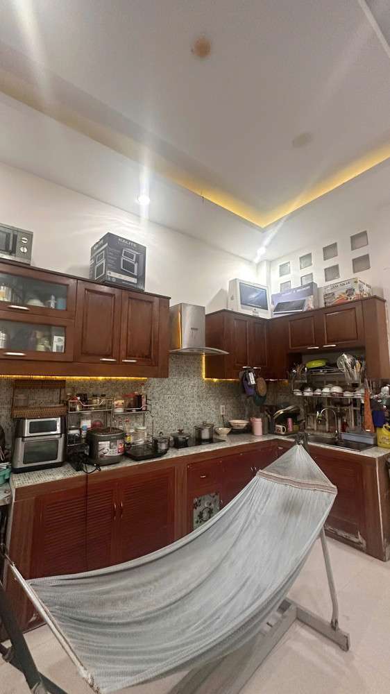 Nhà diện tích khủng 5x18m 2 lầu đường nội bộ 6m Đào Cam Mộc P4Q8