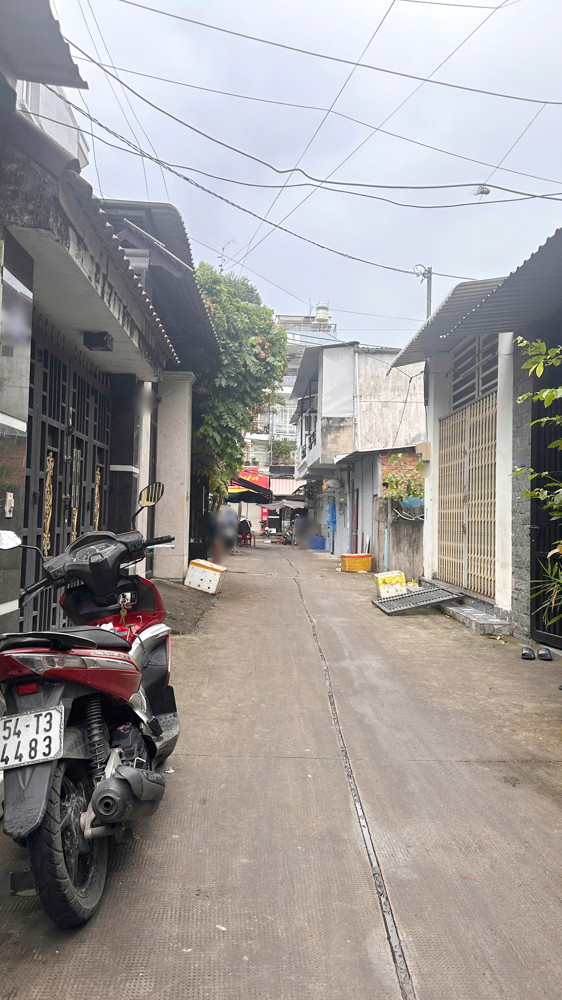 Nhà diện tích khủng 5x18m 2 lầu đường nội bộ 6m Đào Cam Mộc P4Q8