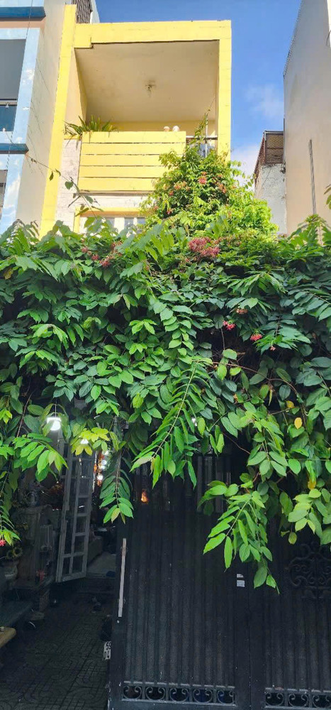 Nhà diện tích khủng 5x18m 2 lầu đường nội bộ 6m Đào Cam Mộc P4Q8