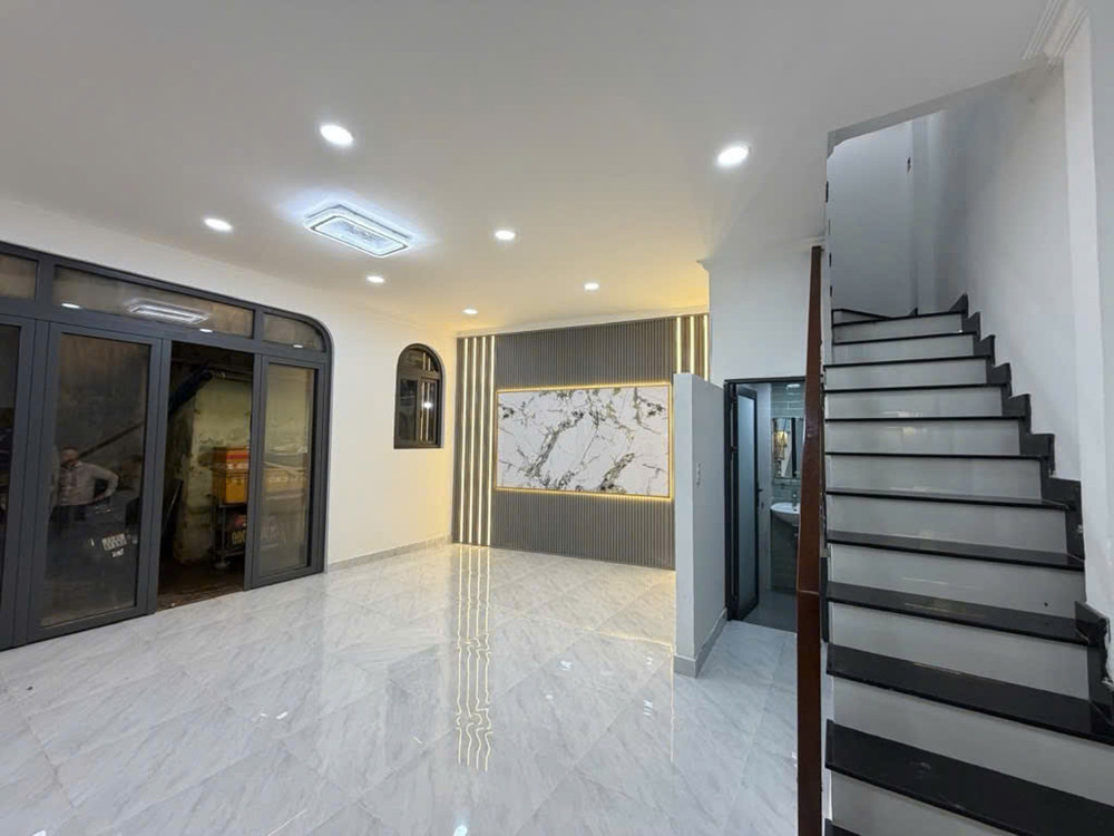 T1669 🔥 ⭐️ sát chợ Gò Vấp, SHR, Lô góc, 2 tầng, 5.5x5.6m, 4.x tỷ