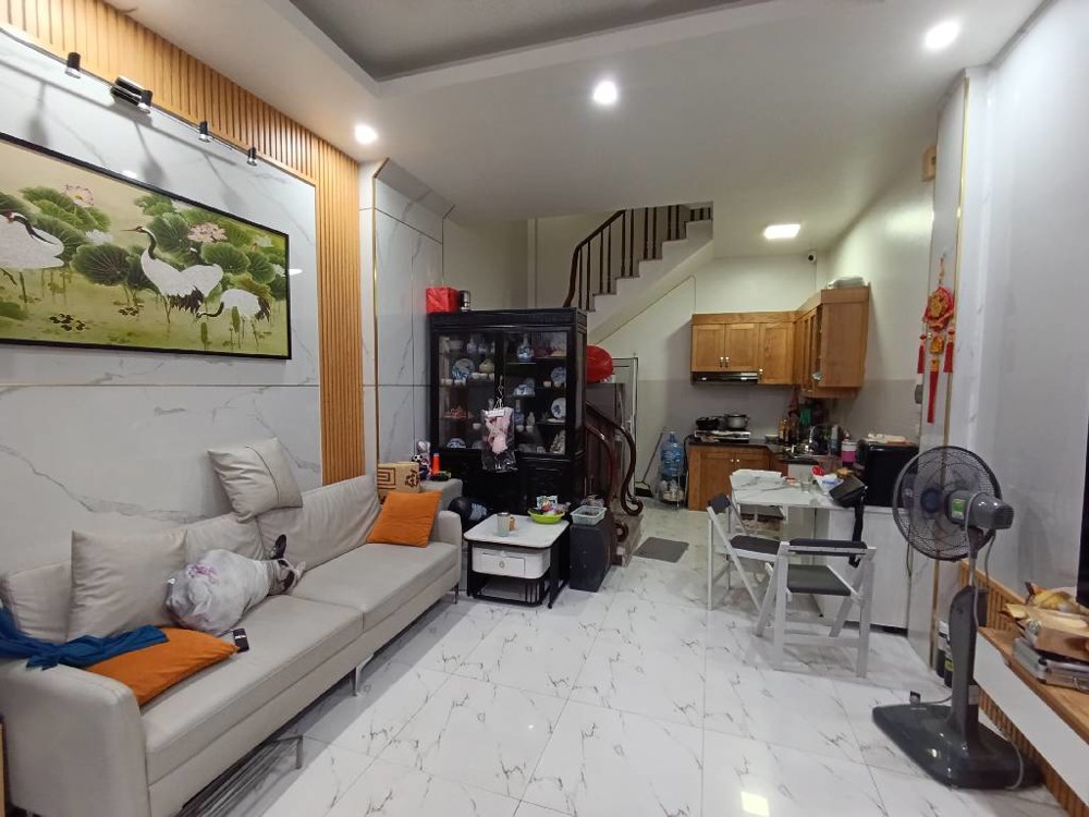 NGÔ QUYỀN-hà đông-33m2-9,5 Tỷ-oto đỗ cửa-nhà vị trí đẹp