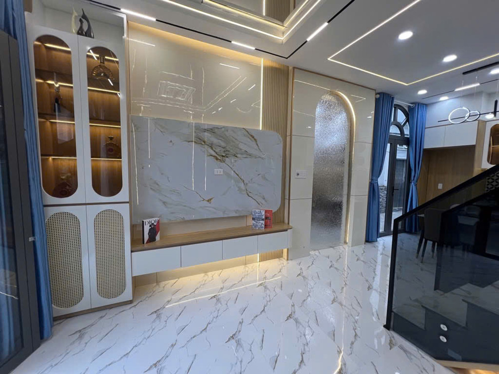 H1674 💥 sát BV 175, SHR, Vuông, HXH, 2 tầng, 4.2x8m, 5.x tỷ x nhỏ