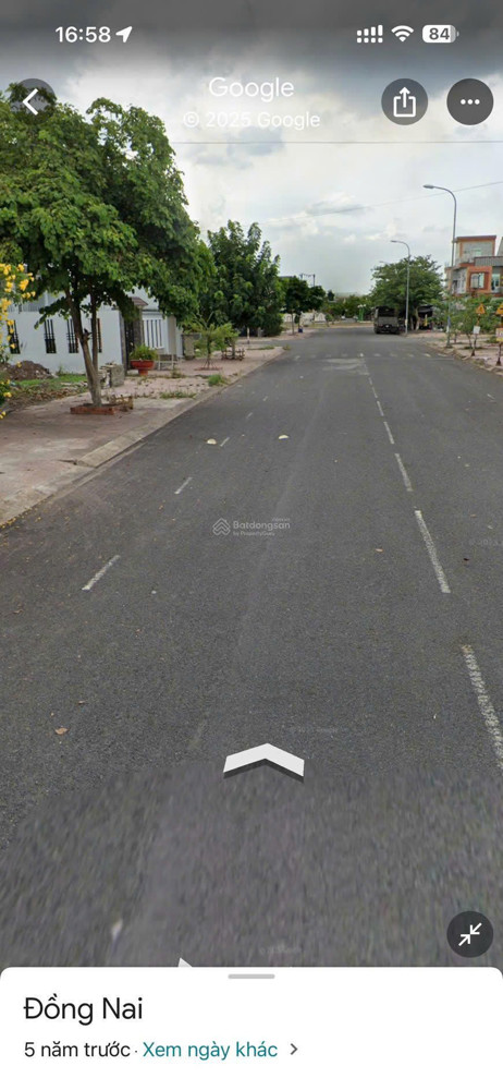 Cần bán gấp nhà mặt tiền 12m đường trục D5 rộng 15m khu tái định cư Thái Lạc