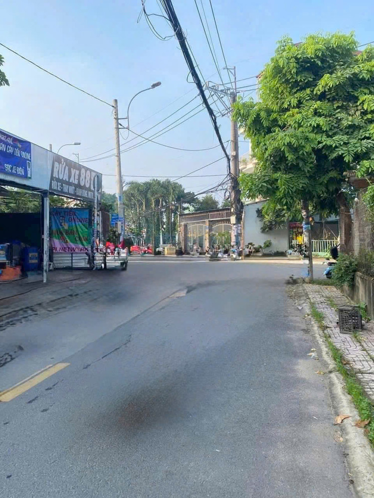 NHÀ SHR MẶT TIỀN HUỲNH THỊ NA, ĐÔNG THẠNH, HÓC MÔN 
ĐƯỜNG NHỰA THÔNG